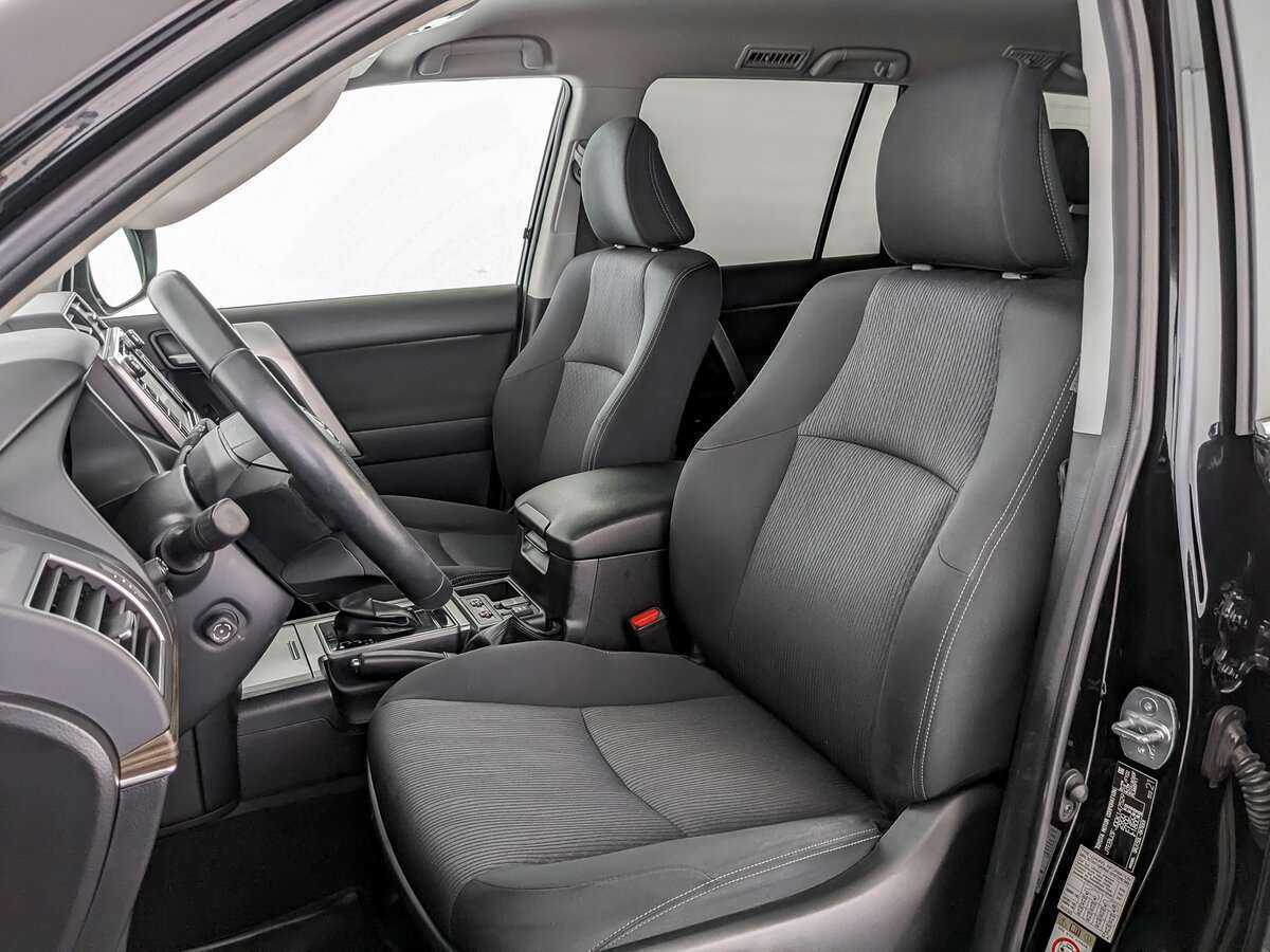 Купить Toyota Land Cruiser Prado с пробегом. Фото: #15