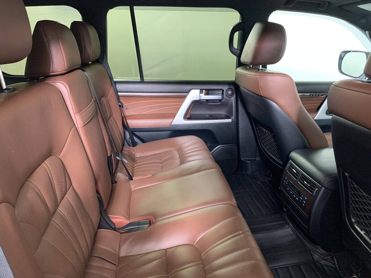 Купить Toyota Land Cruiser с пробегом. Фото: #17