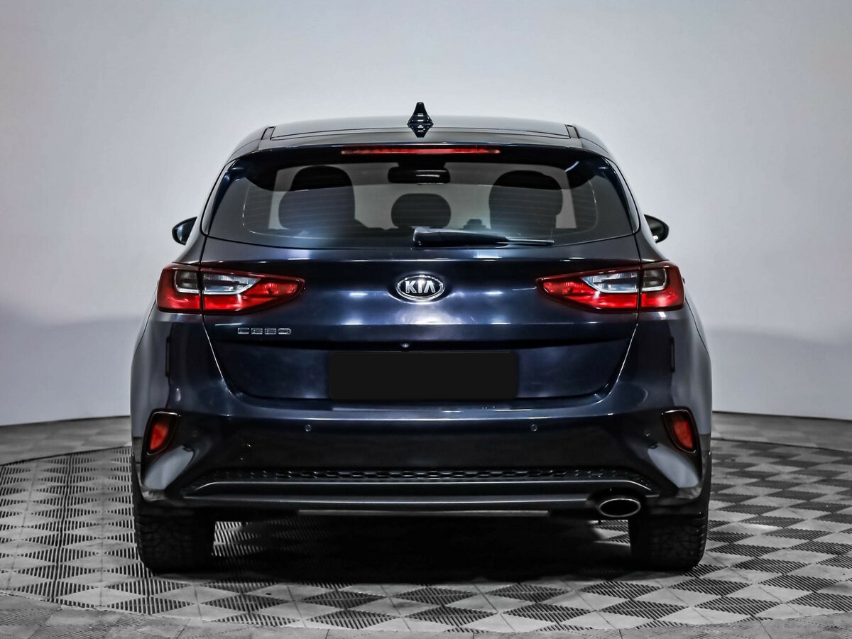 Купить Kia Ceed с пробегом. Фото: #4