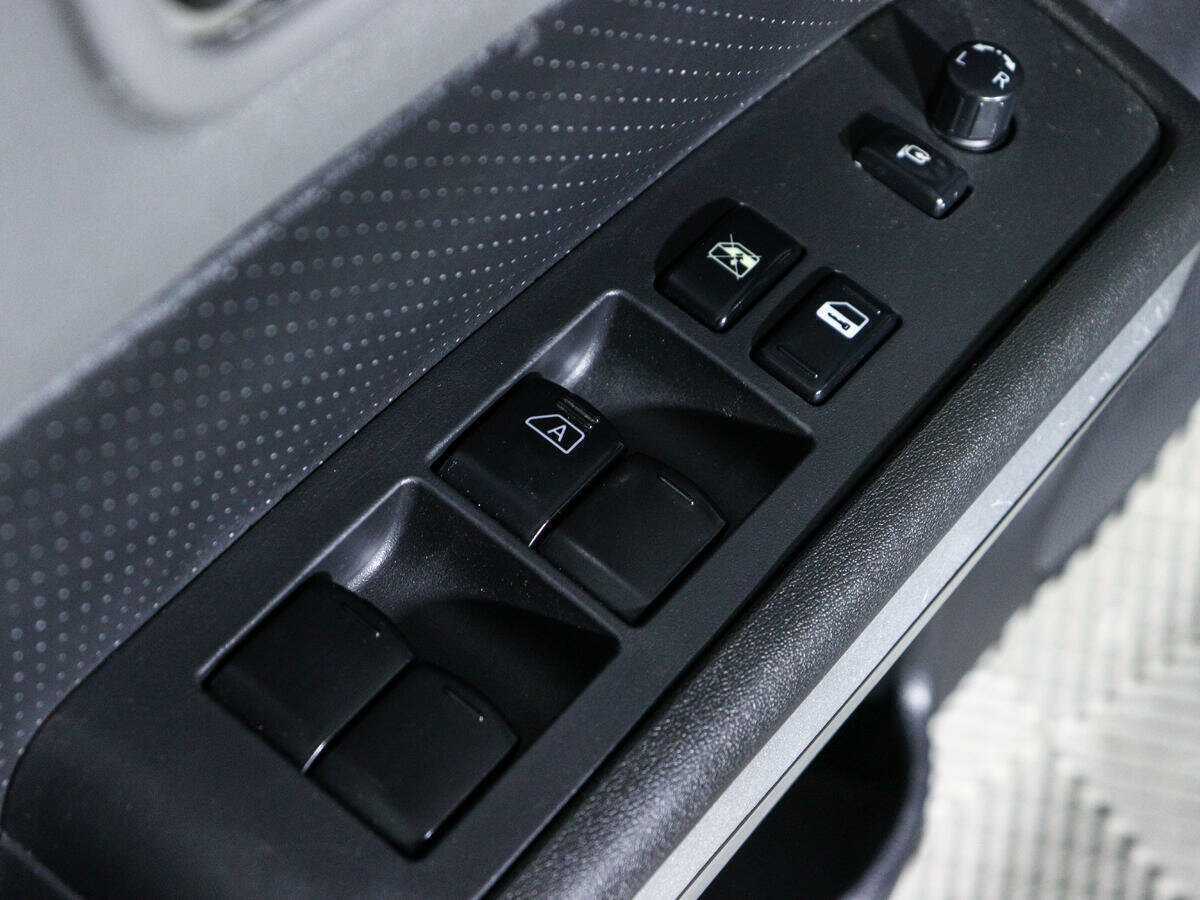 Купить Nissan X-Trail с пробегом. Фото: #17