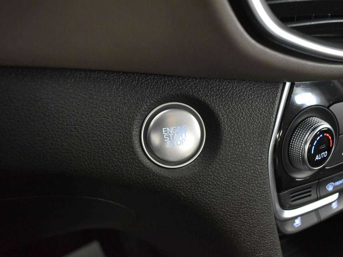 Купить Hyundai Santa Fe с пробегом. Фото: #11