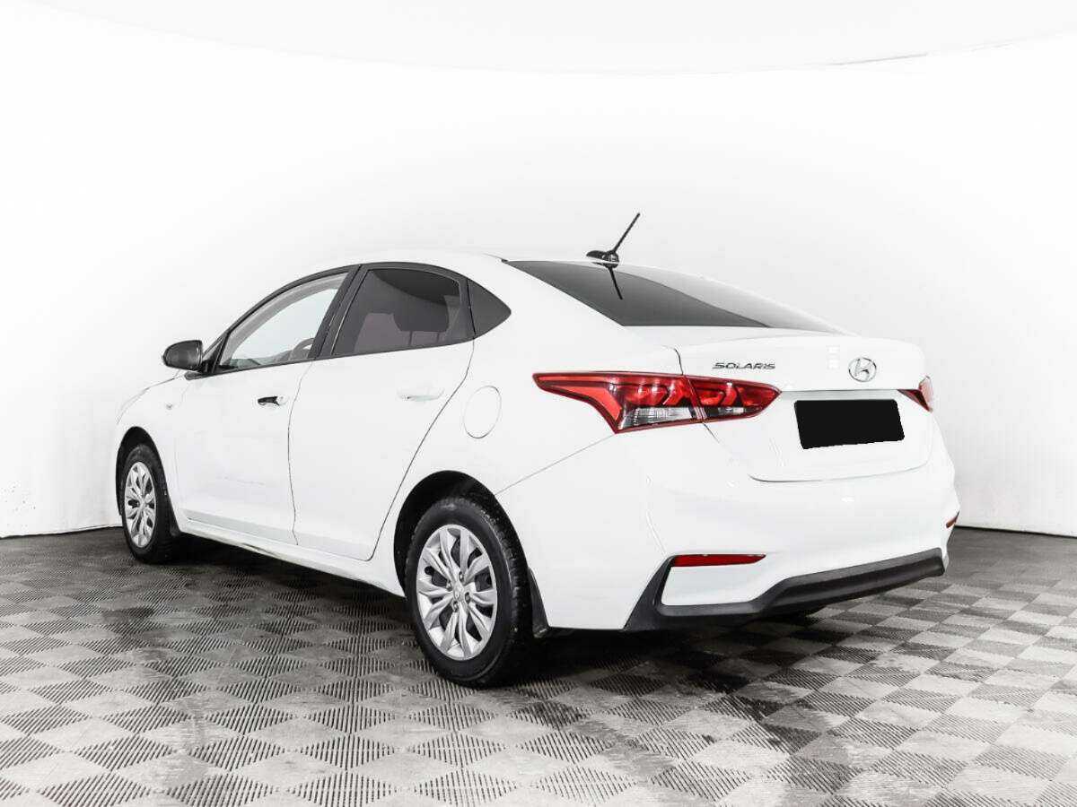 Купить Hyundai Solaris с пробегом. Фото: #6