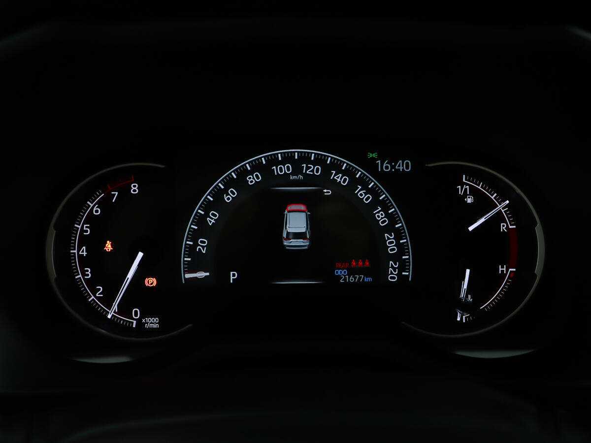 Купить Toyota RAV4 с пробегом. Фото: #15