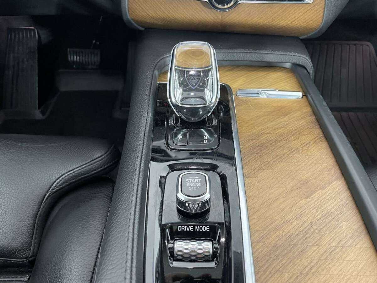 Купить Volvo XC90 с пробегом. Фото: #12