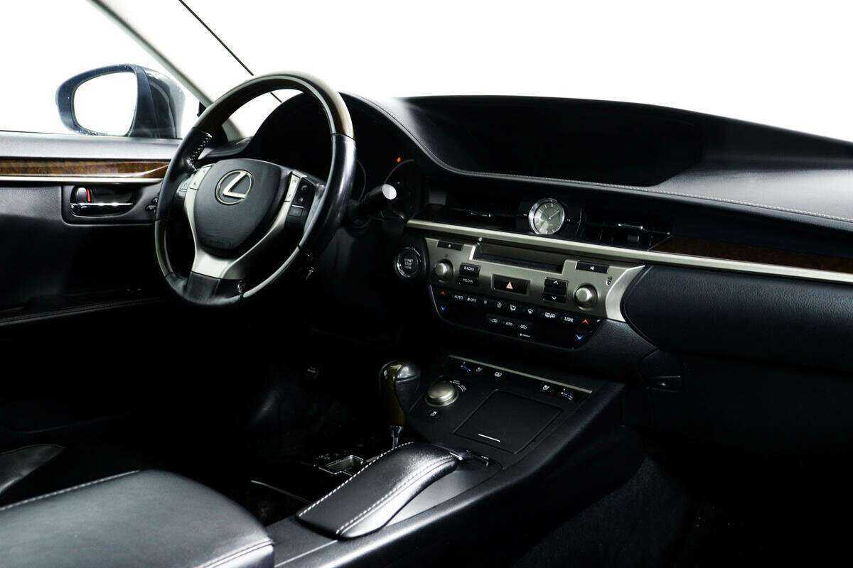 Купить Lexus ES с пробегом. Фото: #8