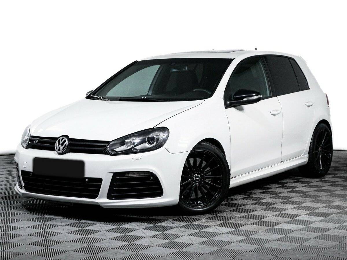 Купить Volkswagen Golf R с пробегом. Посмотреть фото