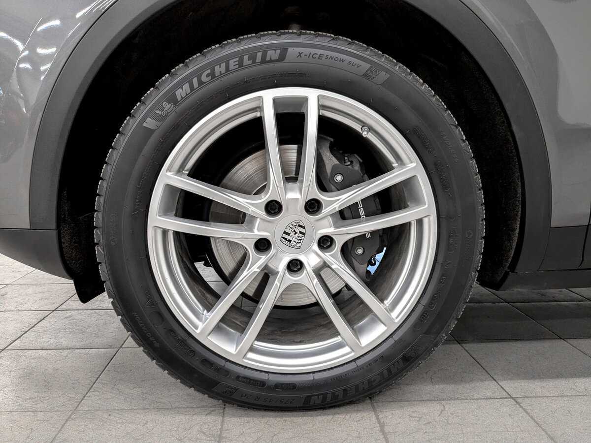 Купить Porsche Cayenne с пробегом. Фото: #17