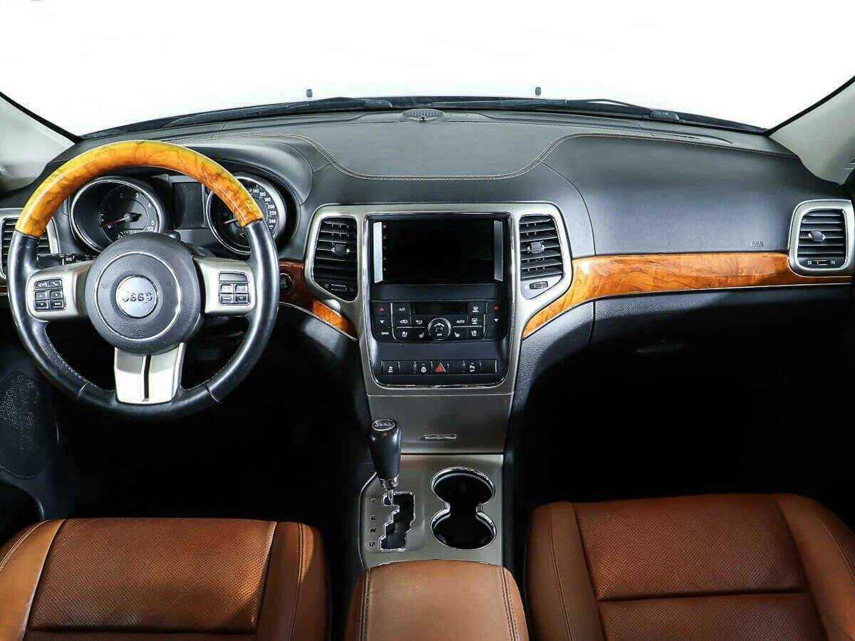 Купить Jeep Grand Cherokee с пробегом. Фото: #10