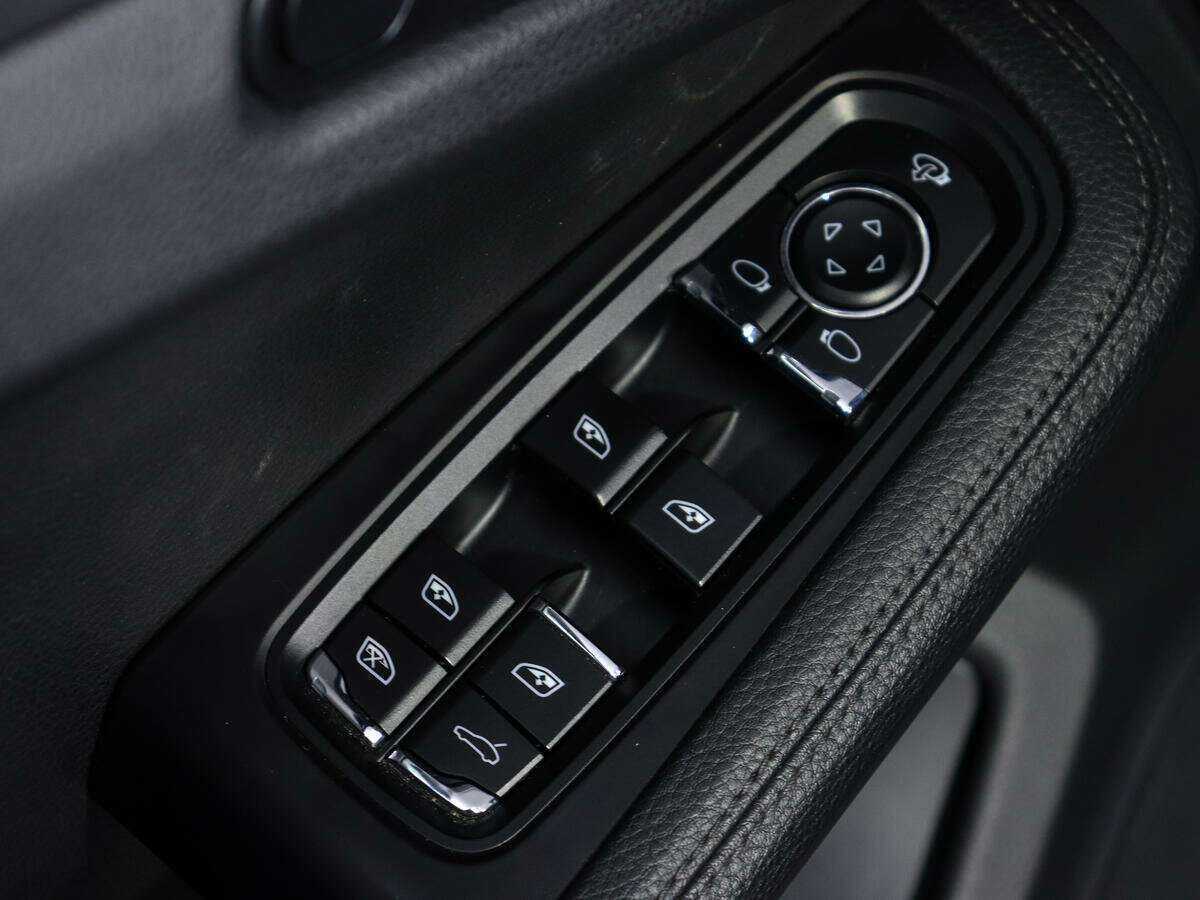 Купить Porsche Macan с пробегом. Фото: #16