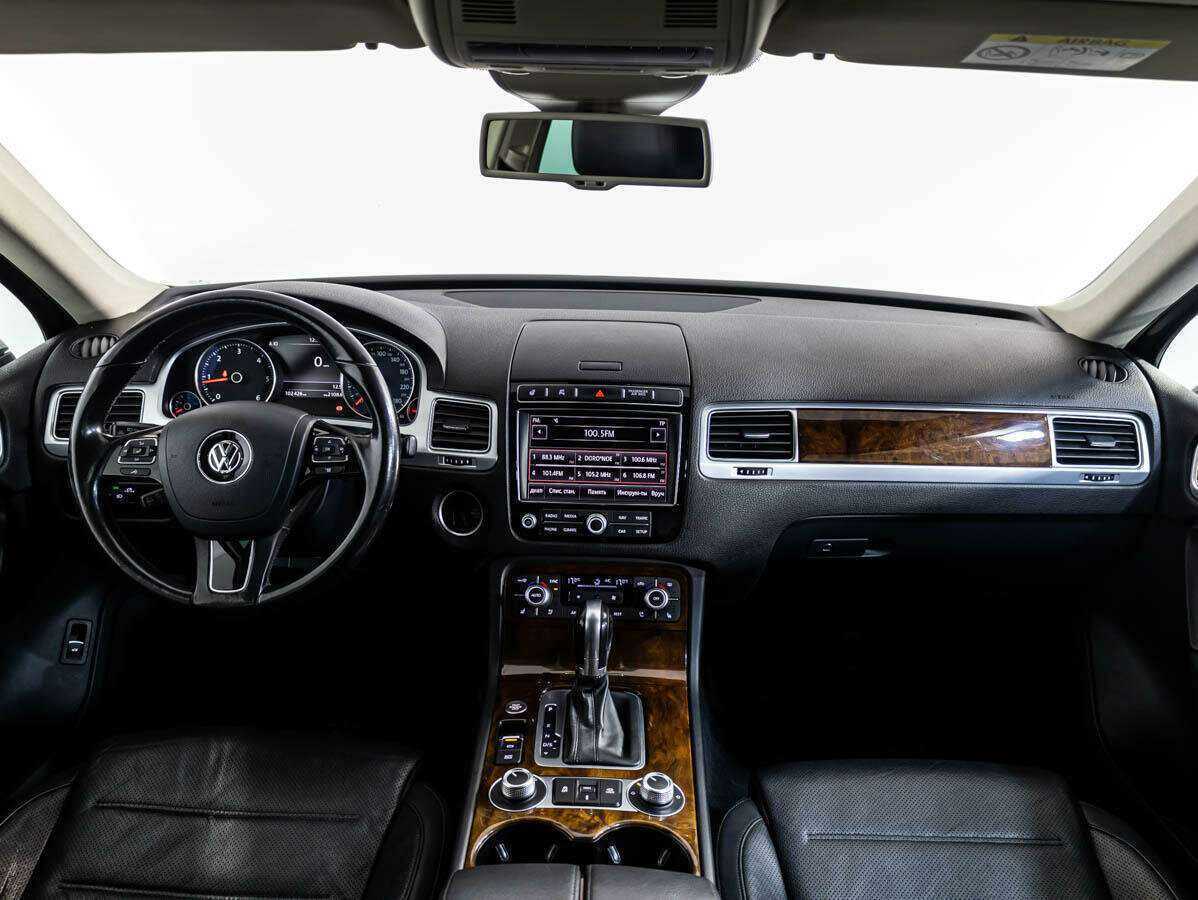 Купить Volkswagen Touareg с пробегом. Фото: #8