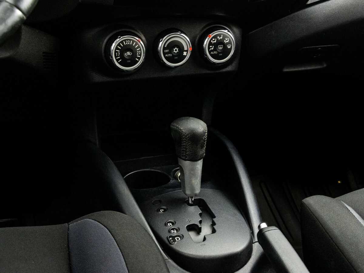 Купить Mitsubishi Outlander с пробегом. Фото: #9