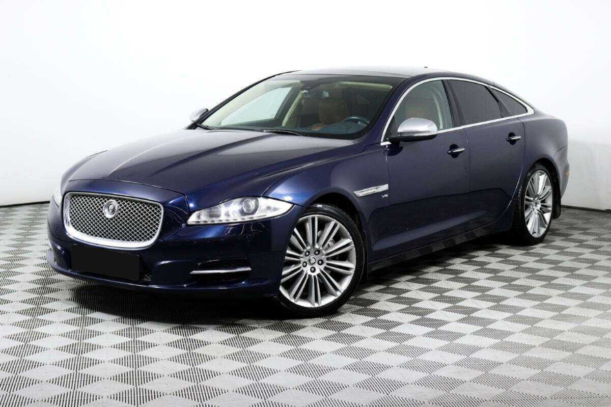 Купить Jaguar XJ с пробегом. Фото: #0