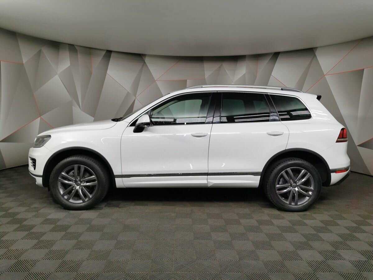 Купить Volkswagen Touareg с пробегом. Фото: #4