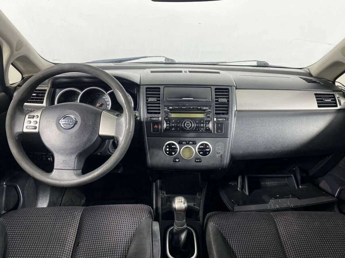 Купить Nissan Tiida с пробегом. Фото: #11