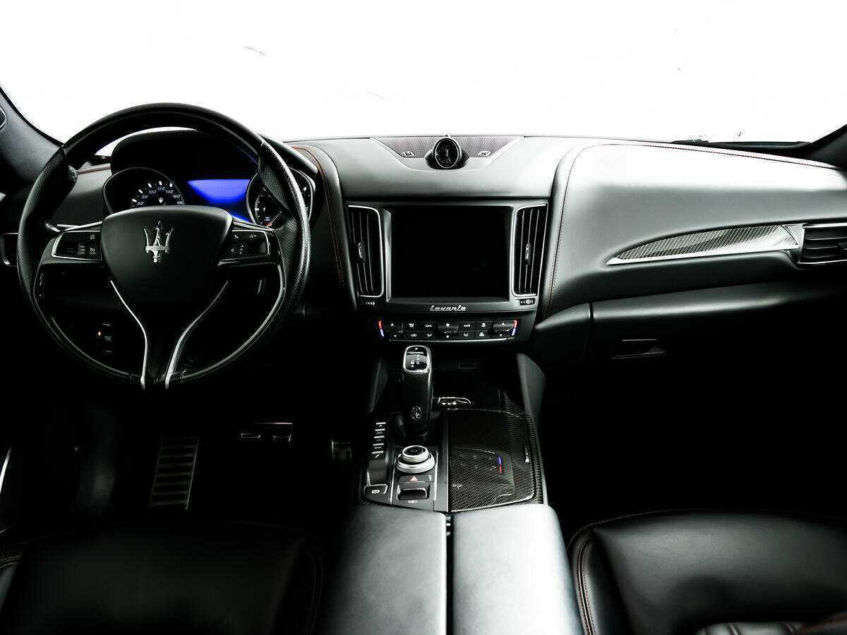 Купить Maserati Levante с пробегом. Фото: #9