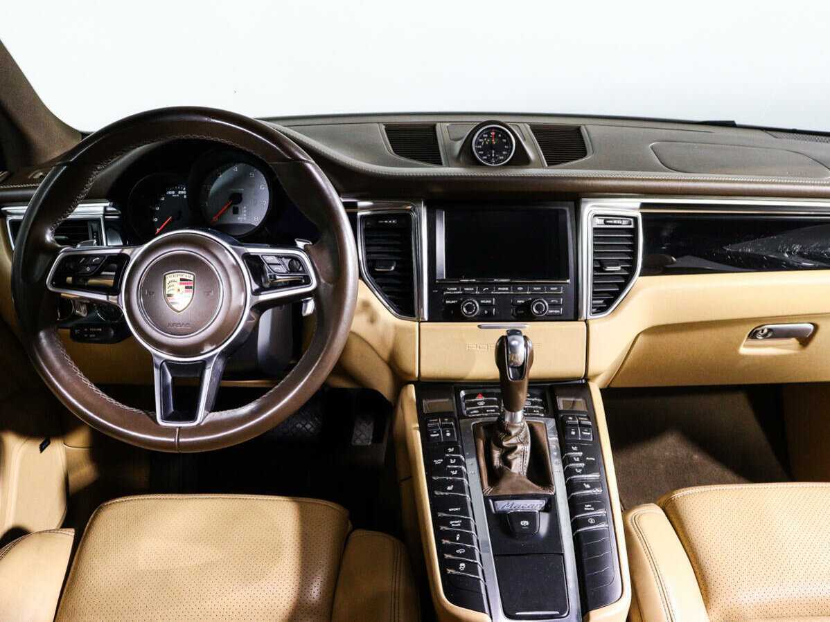 Купить Porsche Macan с пробегом. Фото: #11