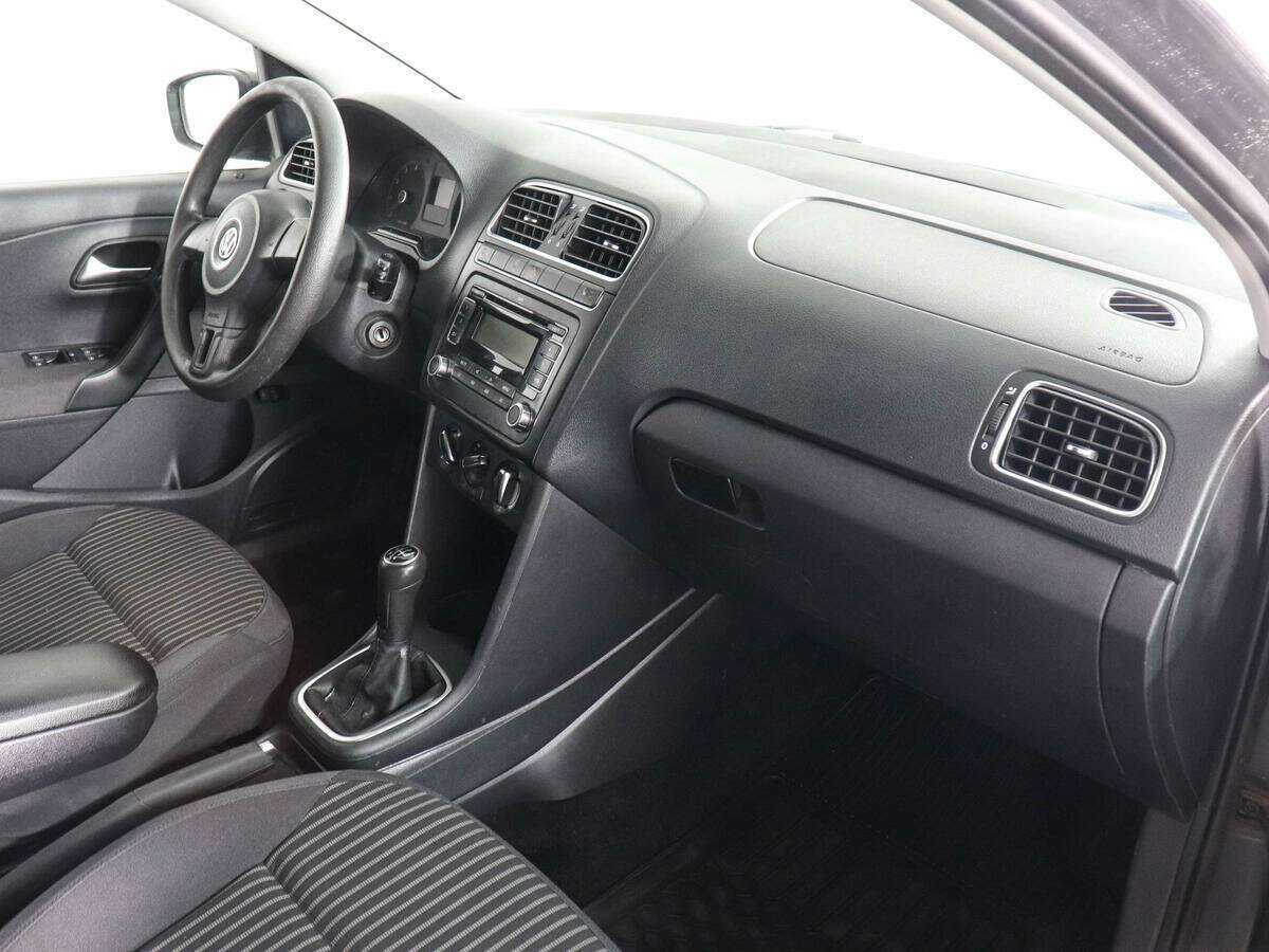 Купить Volkswagen Polo с пробегом. Фото: #5
