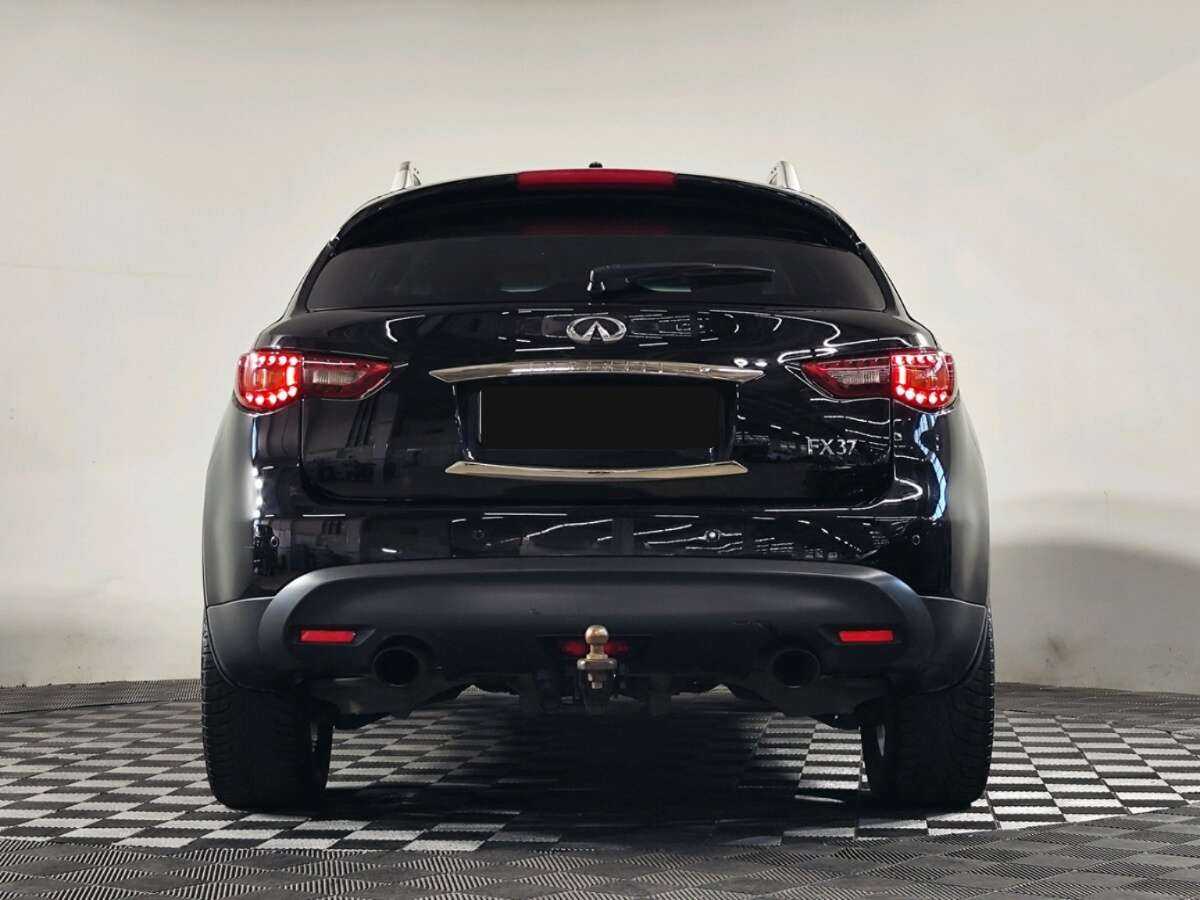 Купить Infiniti FX с пробегом. Фото: #3