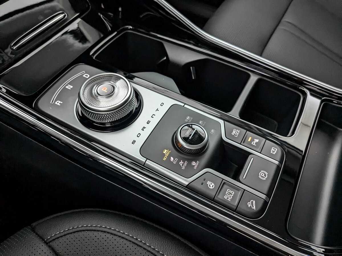 Купить Kia Sorento с пробегом. Фото: #16