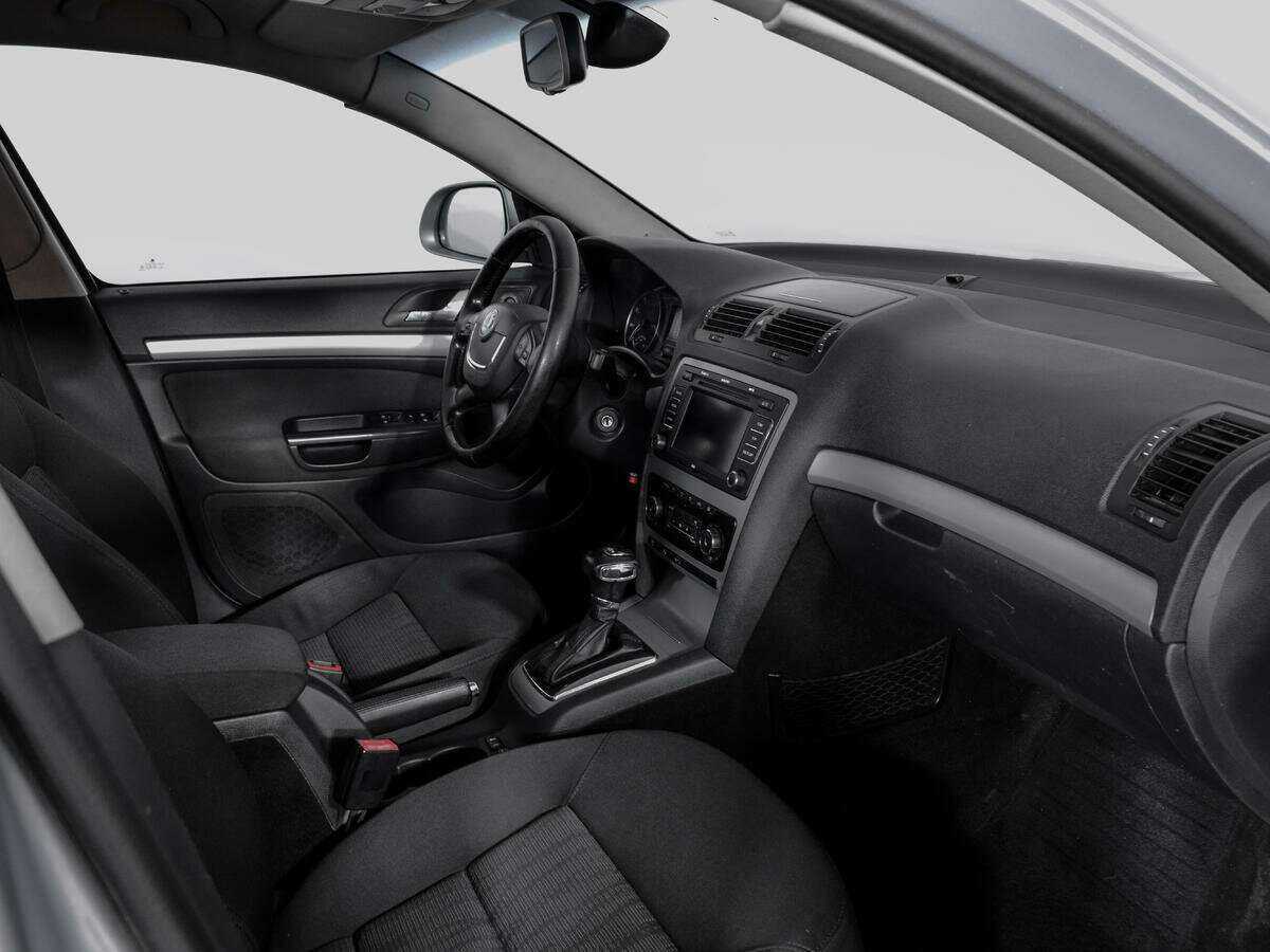Купить Skoda Octavia с пробегом. Фото: #8