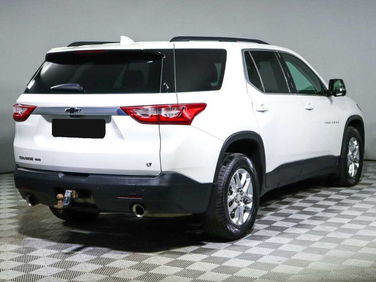 Купить Chevrolet Traverse с пробегом. Фото: #3