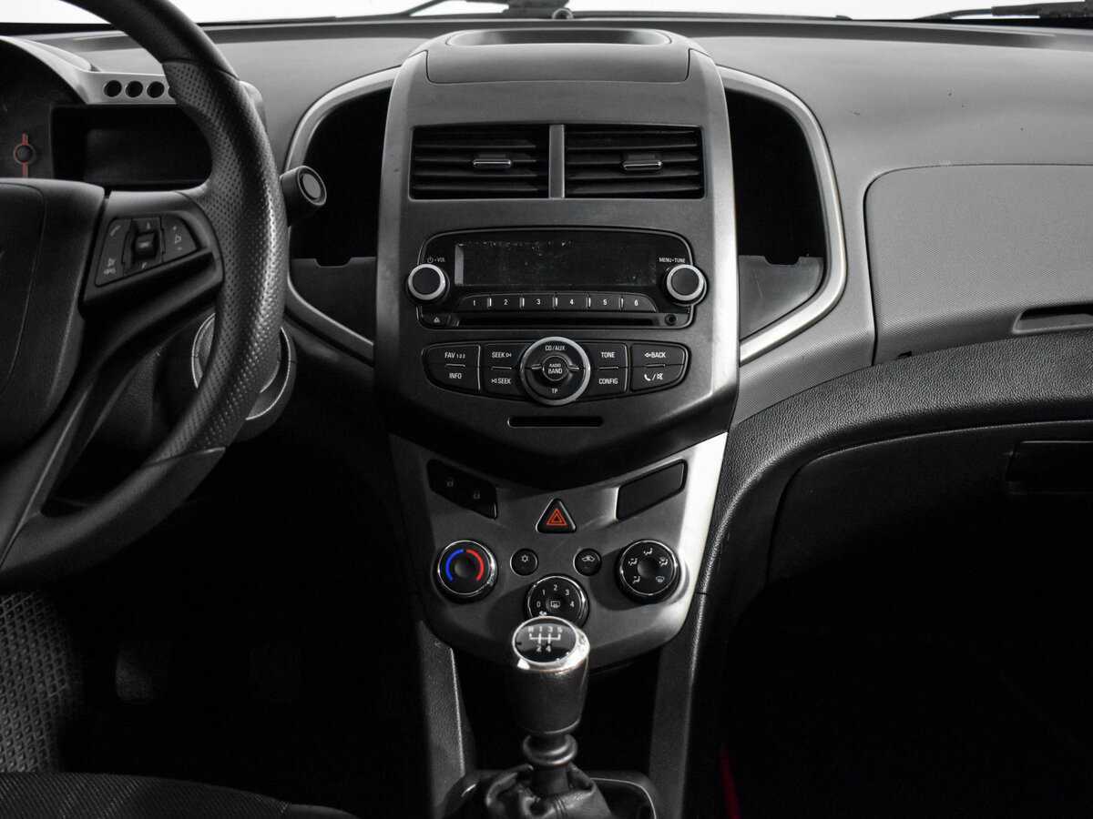 Купить Chevrolet Aveo с пробегом. Фото: #12