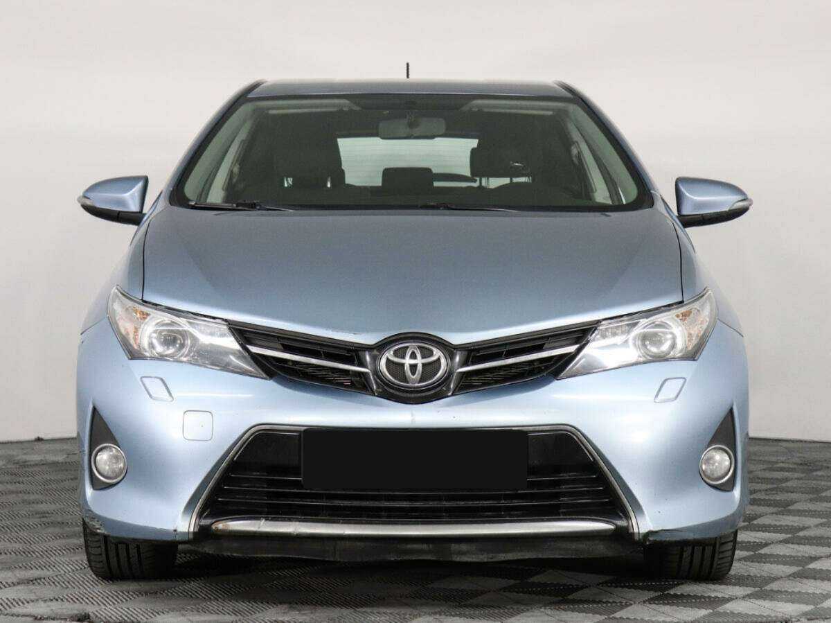 Купить Toyota Auris с пробегом. Фото: #1