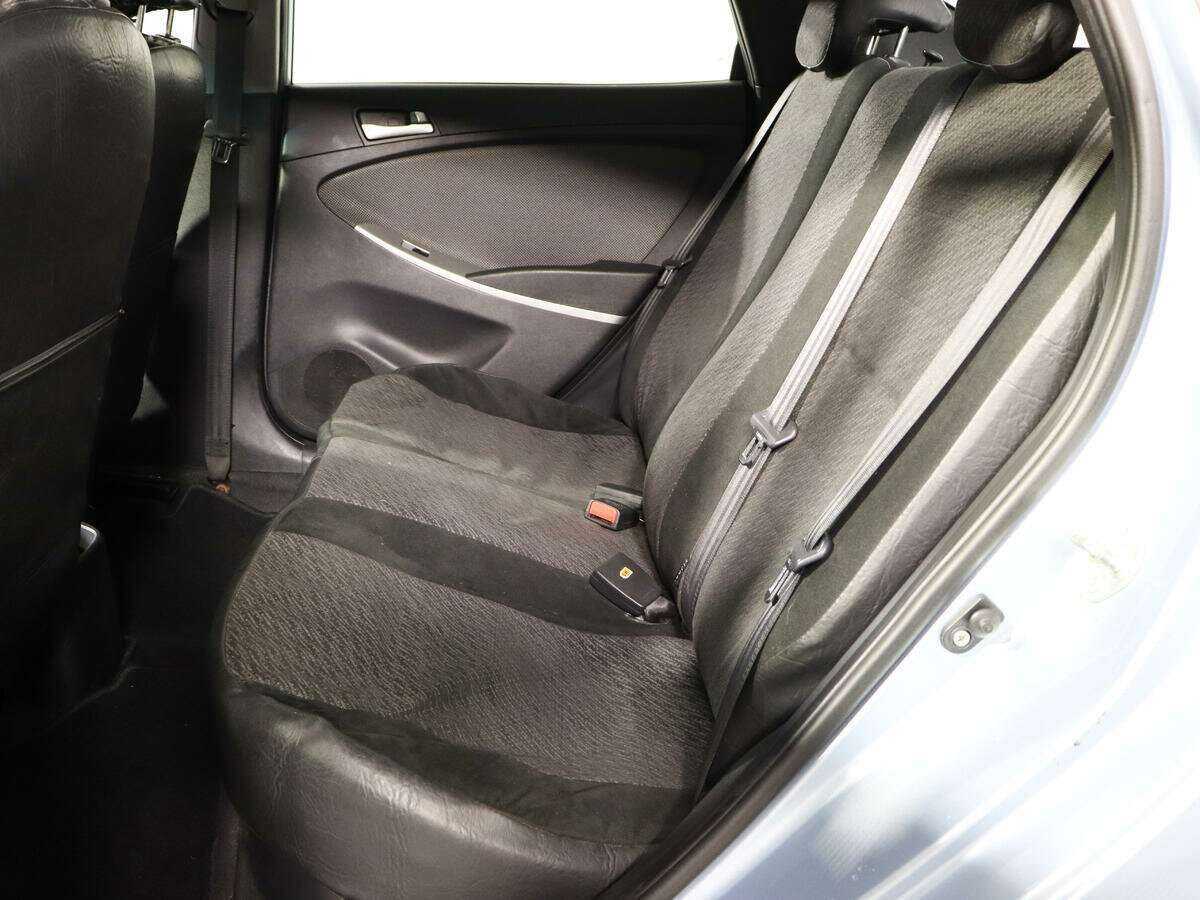 Купить Hyundai Solaris с пробегом. Фото: #9