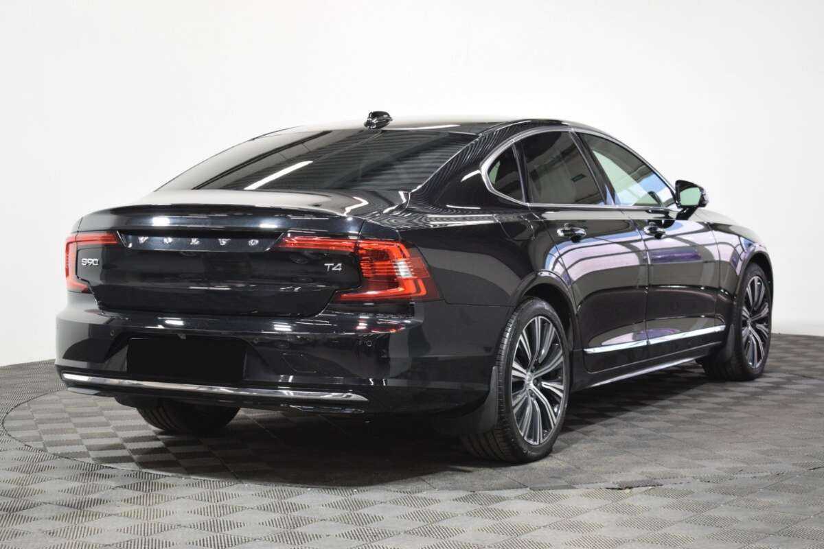 Купить Volvo S90 с пробегом. Фото: #3