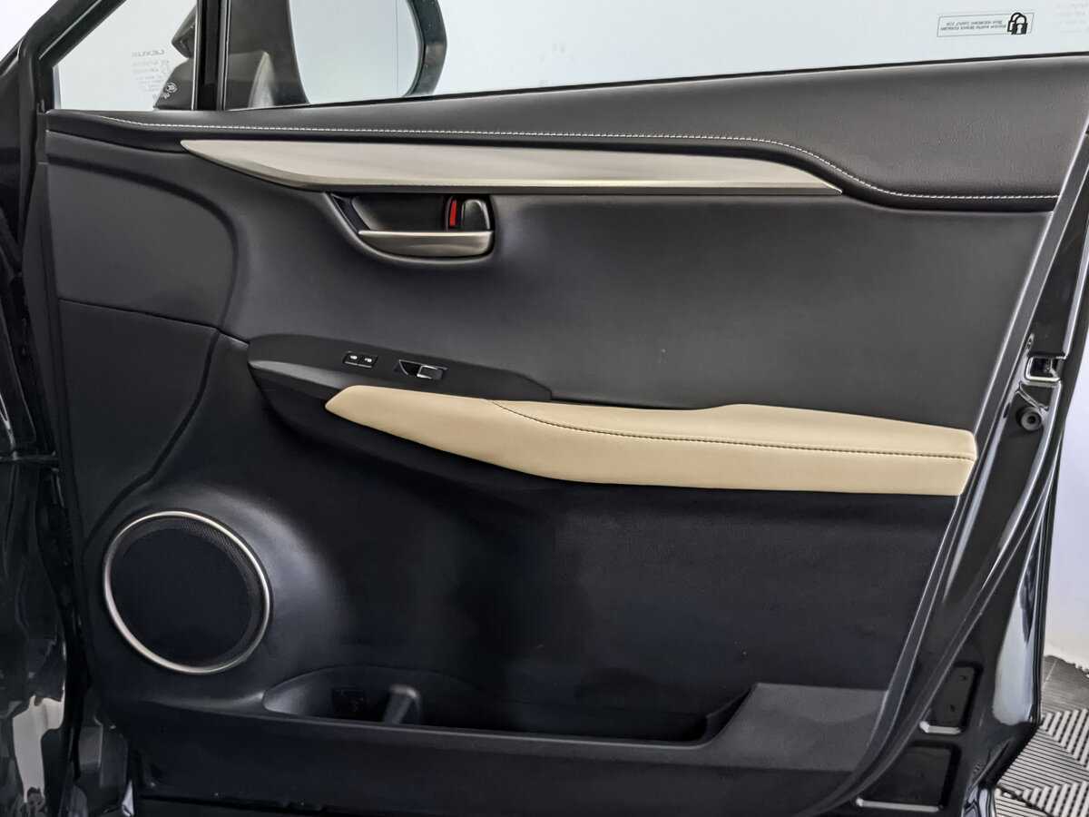 Купить Lexus NX с пробегом. Фото: #24