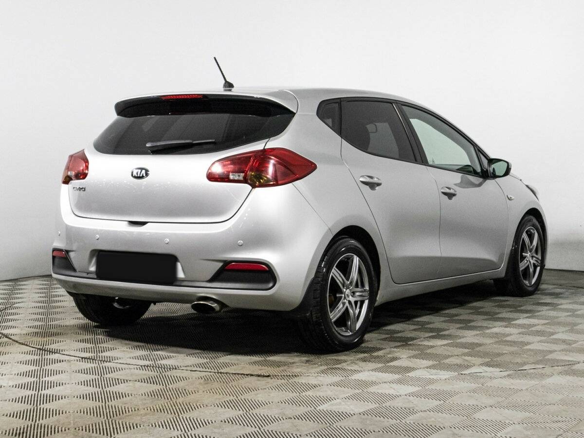 Купить Kia Ceed с пробегом. Фото: #4