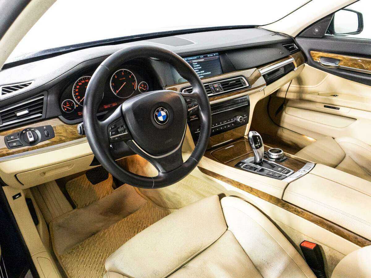 Купить BMW 7 серии с пробегом. Фото: #10