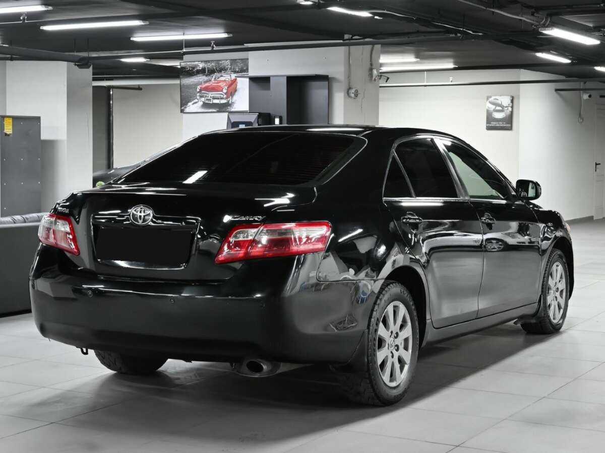 Купить Toyota Camry с пробегом. Фото: #3