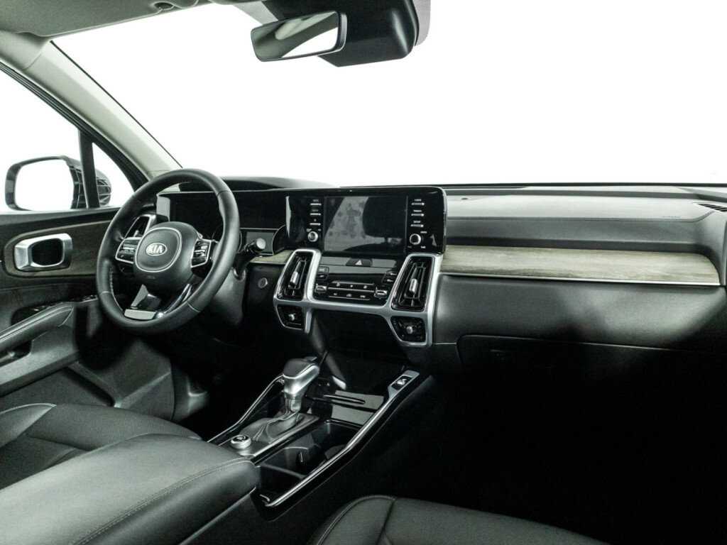 Купить Kia Sorento с пробегом. Фото: #8