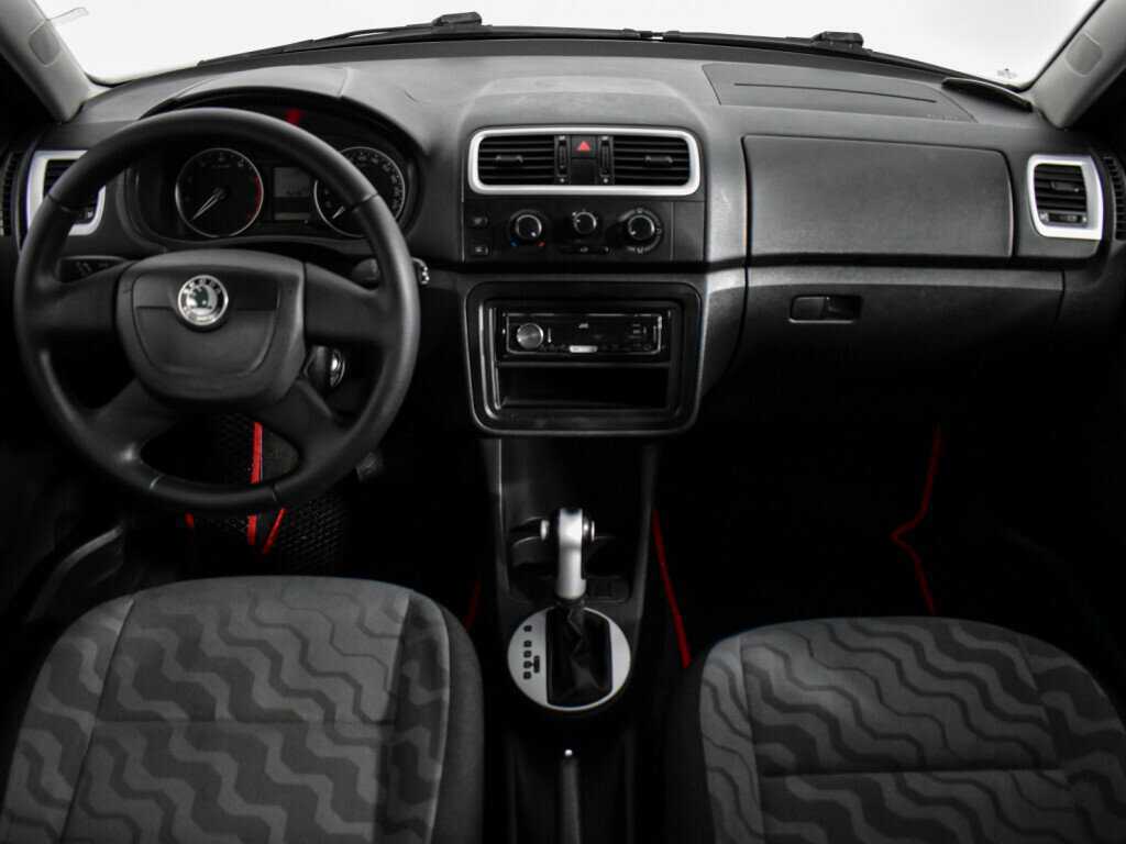 Купить Skoda Fabia с пробегом. Фото: #12