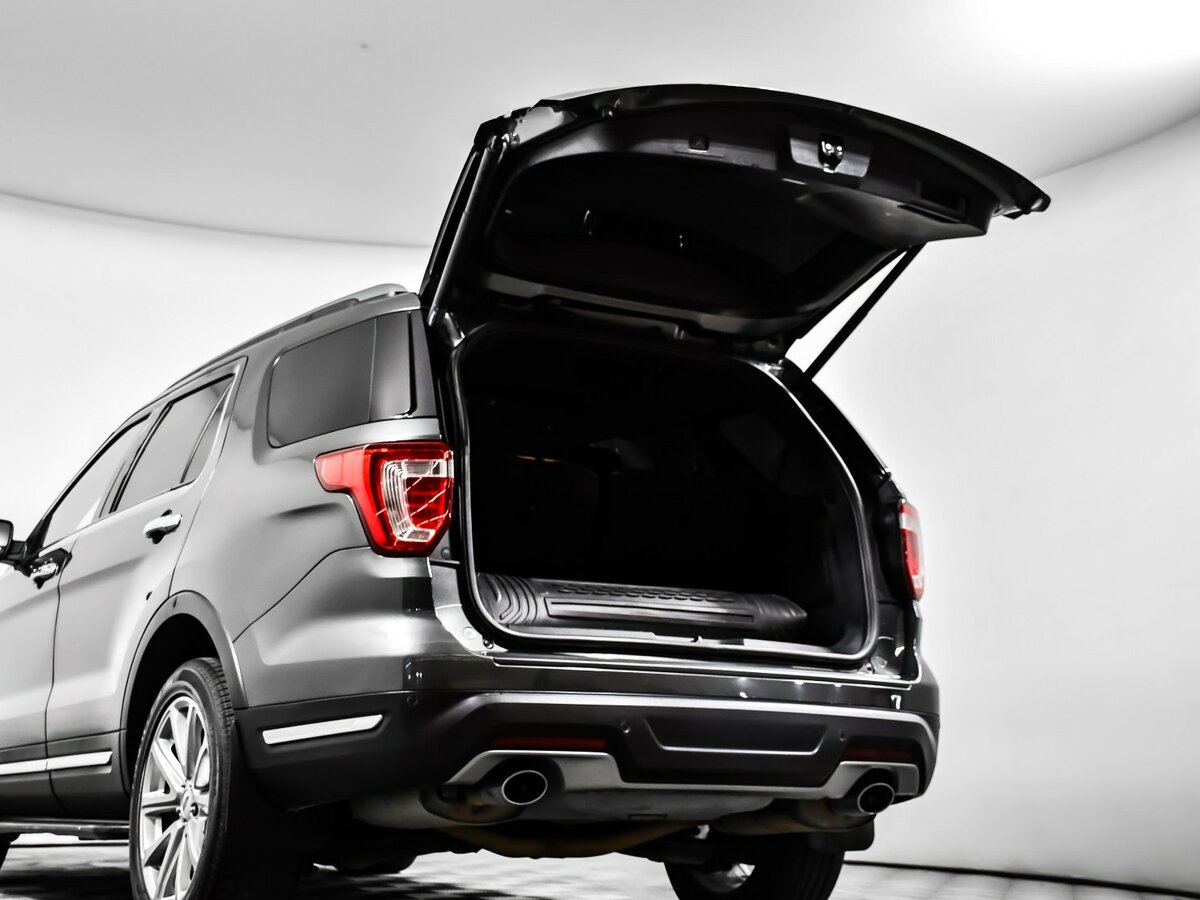 Купить Ford Explorer с пробегом. Фото: #16