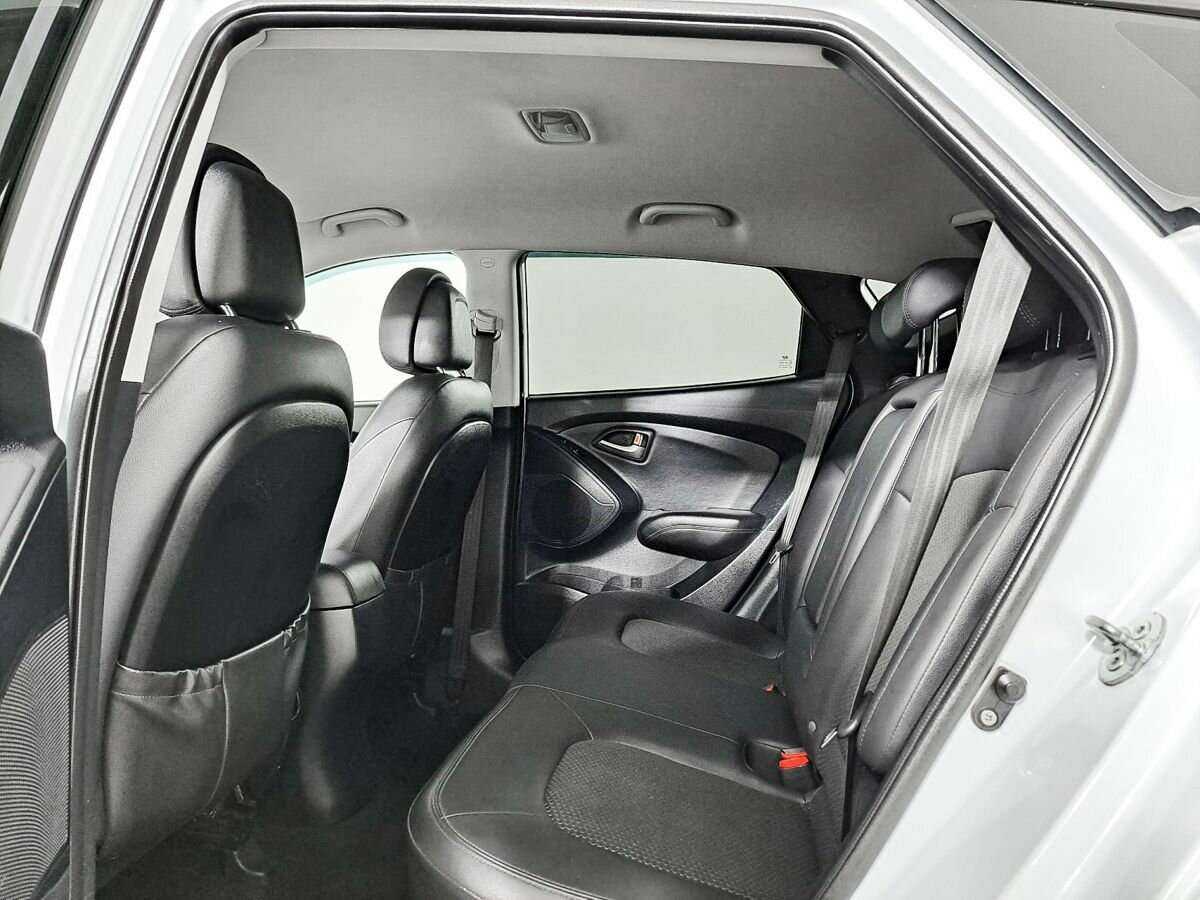 Купить Hyundai ix35 с пробегом. Фото: #9
