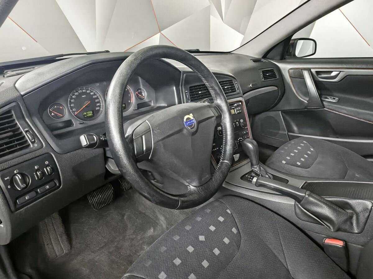 Купить Volvo S60 с пробегом. Фото: #13