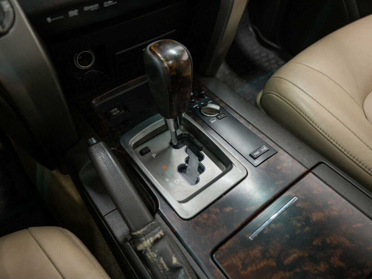 Купить Toyota Land Cruiser с пробегом. Фото: #19