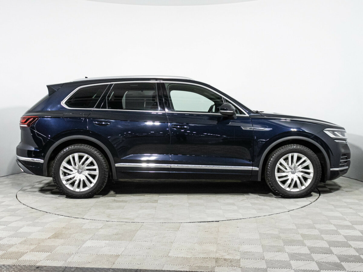 Купить Volkswagen Touareg с пробегом. Фото: #3