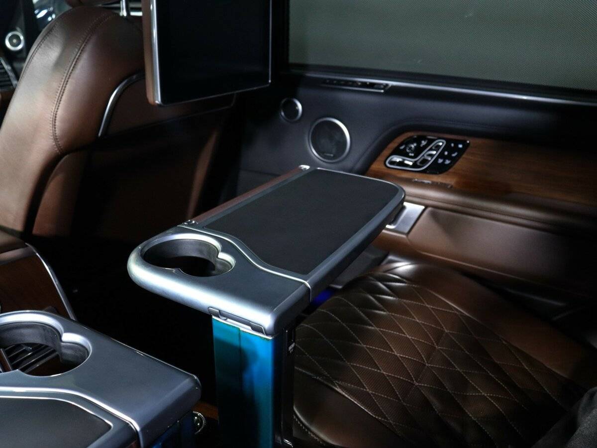 Купить Land Rover Range Rover с пробегом. Фото: #35