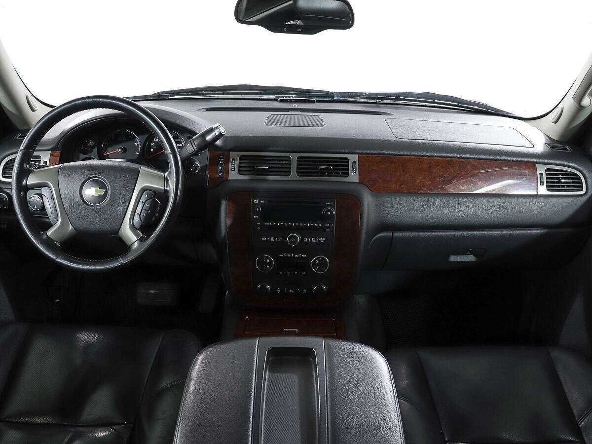 Купить Chevrolet Tahoe с пробегом. Фото: #10