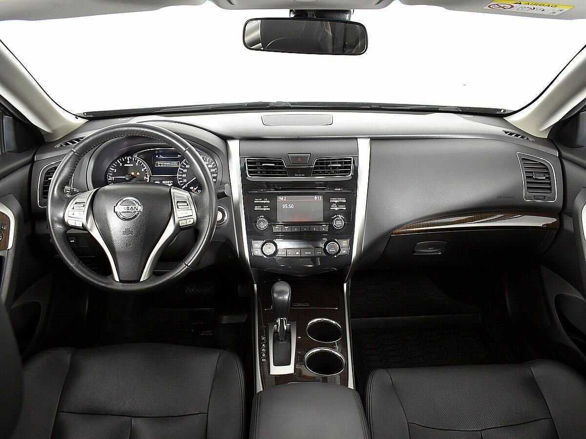 Купить Nissan Teana с пробегом. Фото: #9