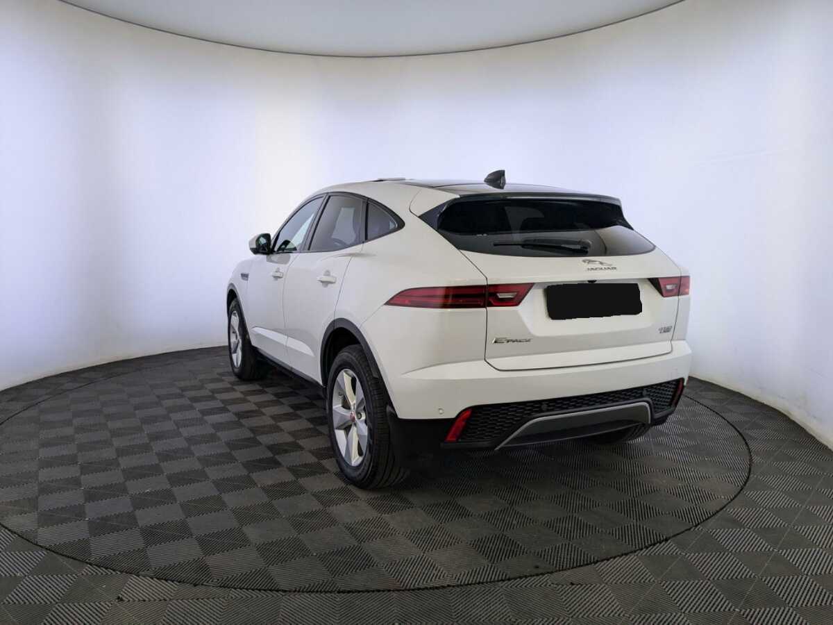 Купить Jaguar E-Pace с пробегом. Фото: #6