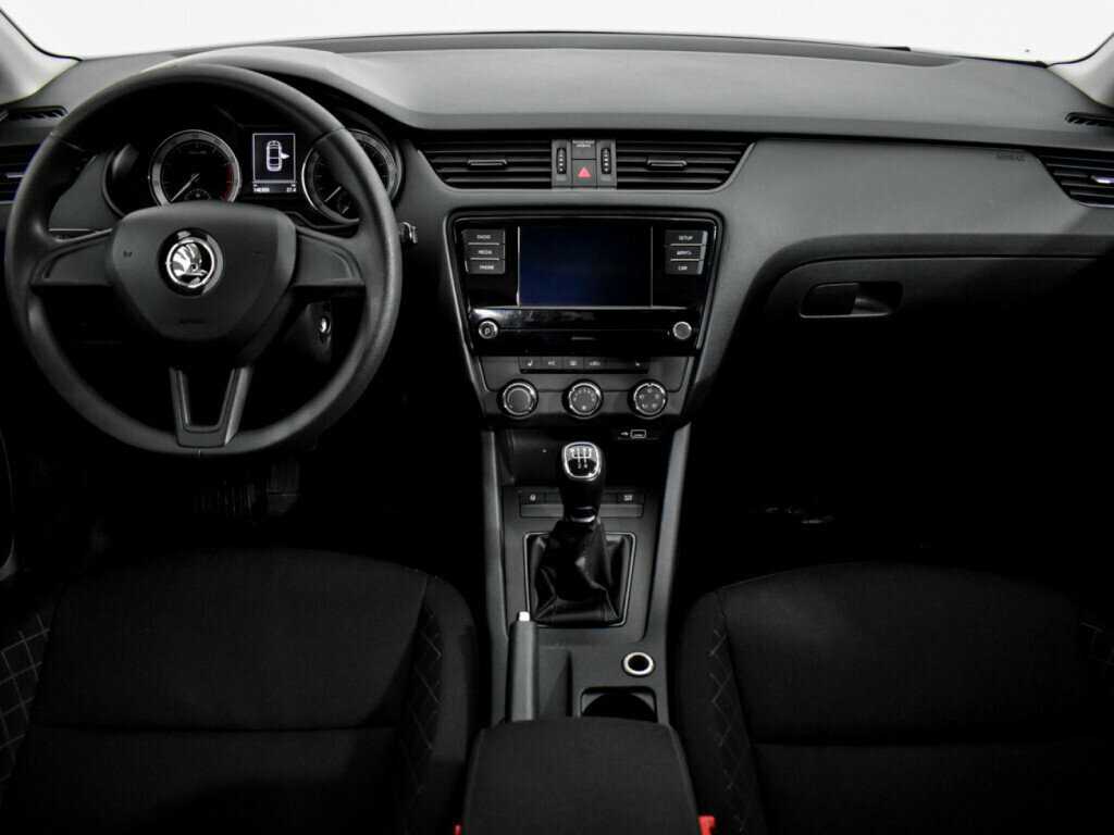 Купить Skoda Octavia с пробегом. Фото: #9
