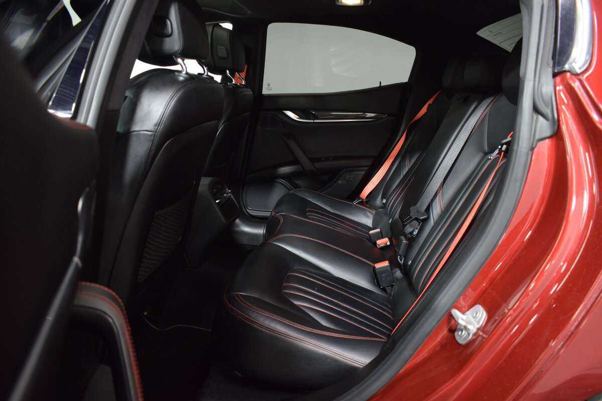 Купить Maserati Ghibli с пробегом. Фото: #11