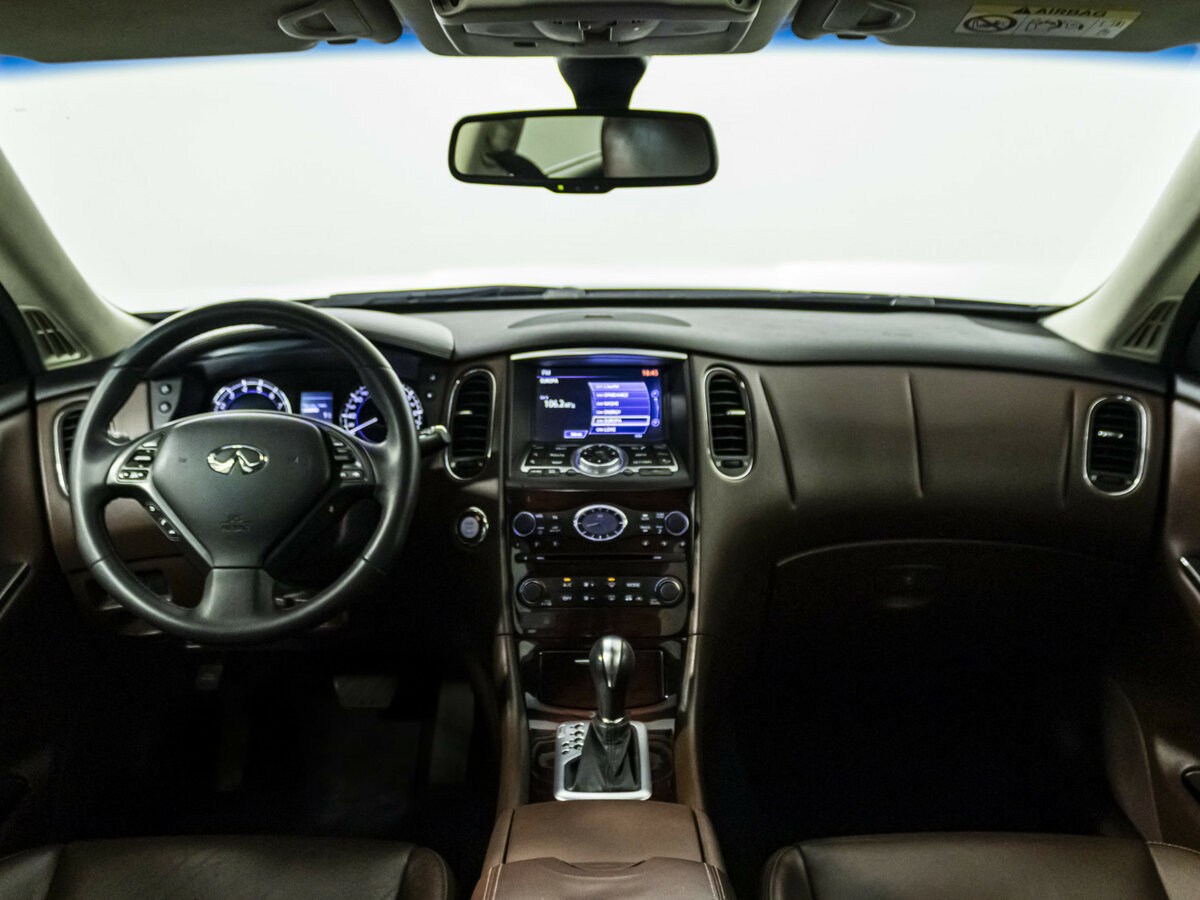 Купить Infiniti QX50 с пробегом. Фото: #11