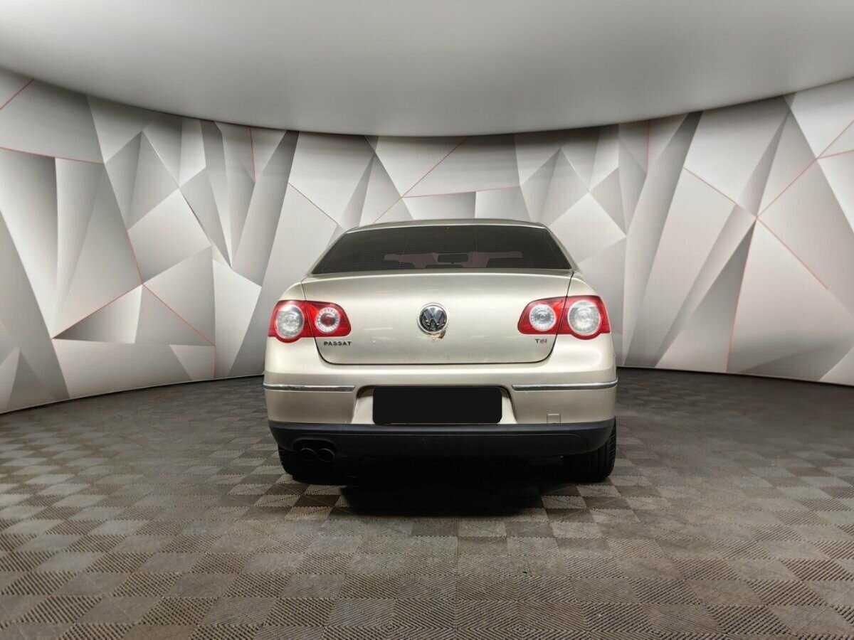 Купить Volkswagen Passat с пробегом. Фото: #7