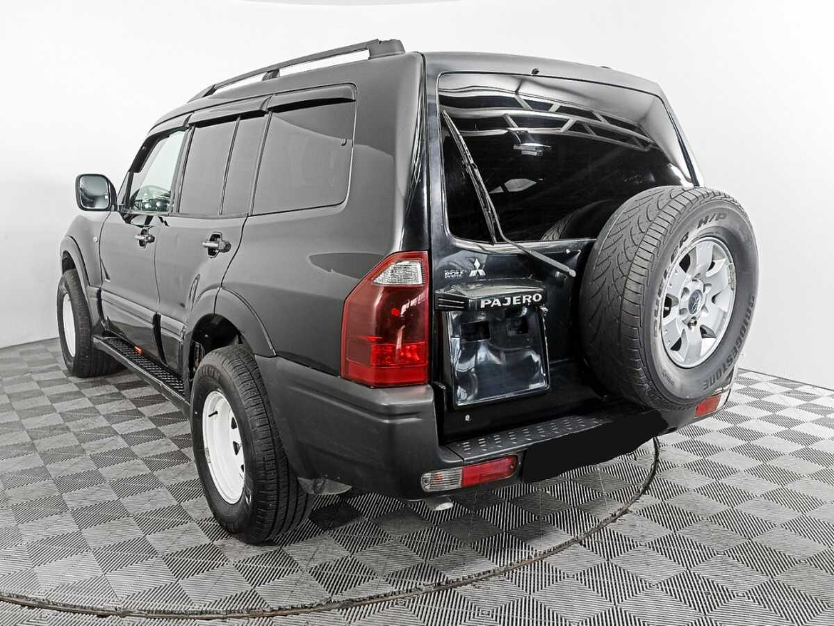 Купить Mitsubishi Pajero с пробегом. Фото: #3