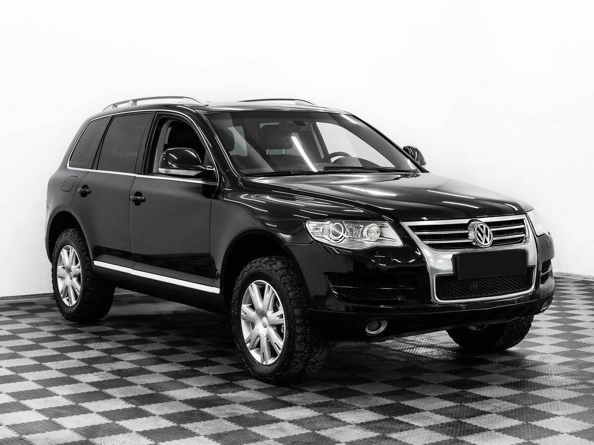 Купить Volkswagen Touareg с пробегом. Фото: #2